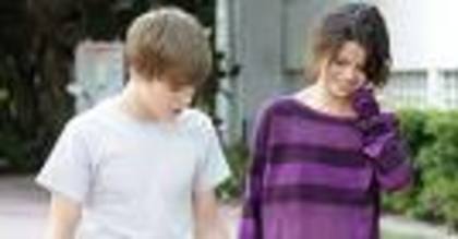 imagesCAO2BWZX - selena gomez si justin bieber sunt impreuna