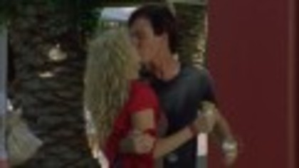 120px-I193277278_77807_3