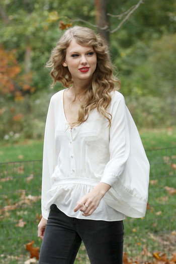 Taylor+Swift+arrives+Central+Park+perform+Ap3H61Gfb1Kl - tailor swift