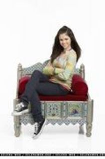 15759843_UAXJJFVDH[1] - magazin selena