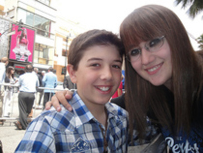 31454212_NHWVHJPXZ - Bradley Steven Perry