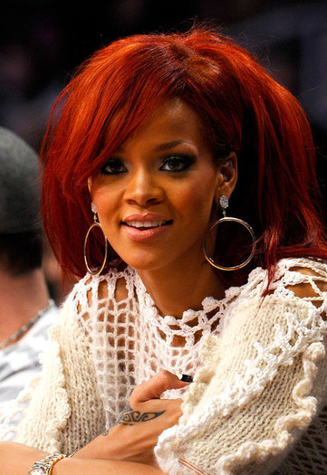 Rihanna+2011+NBA+Star+Game+Performances+Celebrities+6wU90LwPNell - rihanna