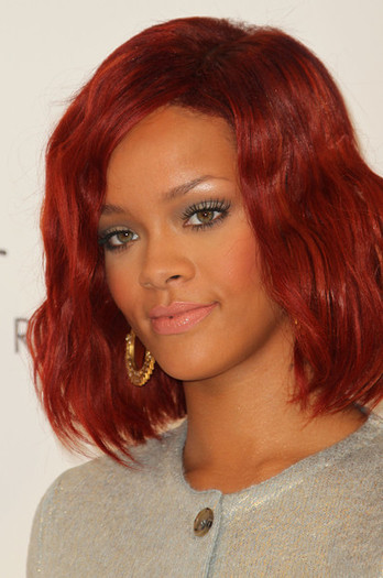 Rihanna+Rihanna+Celebrates+Launch+Reb+l+Fleur+I2p4YTOtiY8l - rihanna