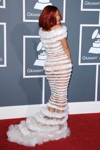 Rihanna+53rd+Annual+GRAMMY+Awards+KTxZqpXECoGl - rihanna