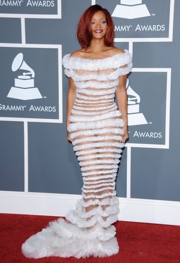 Rihanna+53rd+Annual+GRAMMY+Awards+MlXbYVhqNKOl