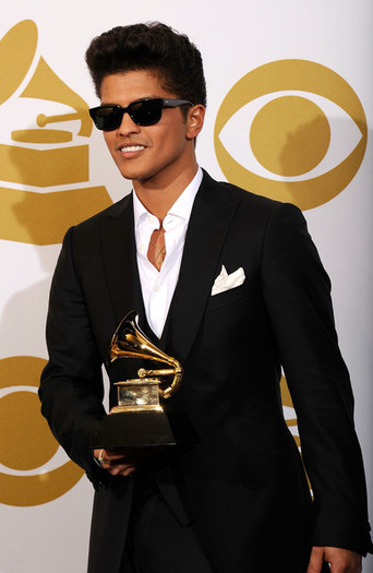 Bruno+Mars+53rd+Annual+GRAMMY+Awards+Press+qkw8oM8Sblyl - bruno mars