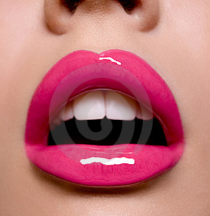 pink-glossy-lips-thumb7968114