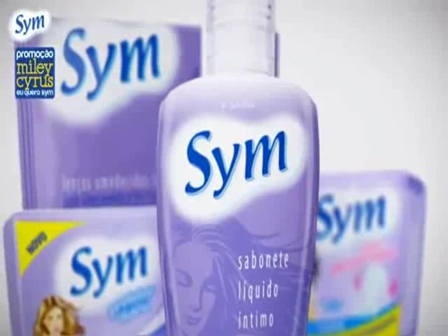 EXCLUSIVO- Miley Cyrus dança \'Rebolation\' para fãs brasileiros 135