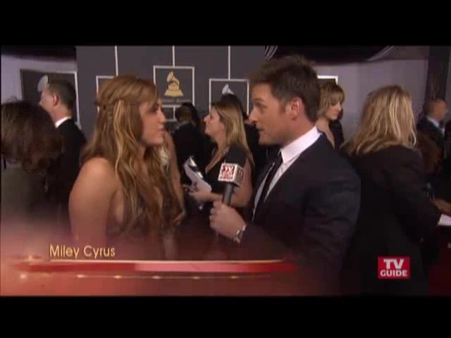 Grammys 2011- Miley Cyrus 057