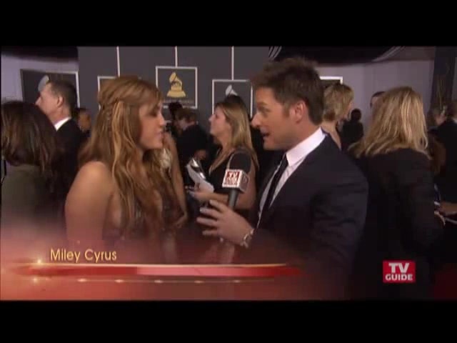 Grammys 2011- Miley Cyrus 058