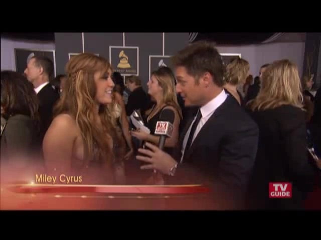Grammys 2011- Miley Cyrus 059