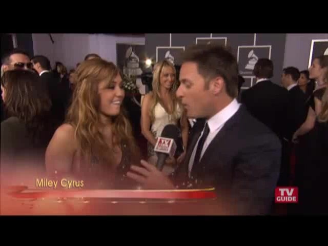 Grammys 2011- Miley Cyrus 079