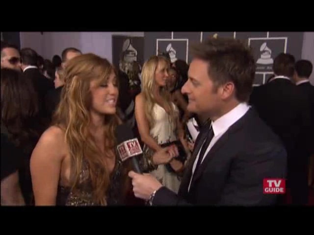 Grammys 2011- Miley Cyrus 099