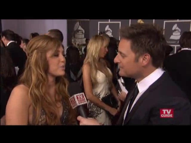 Grammys 2011- Miley Cyrus 104
