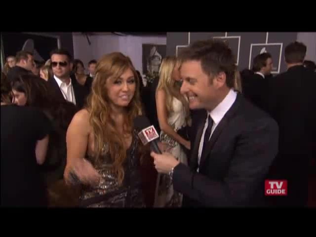 Grammys 2011- Miley Cyrus 161