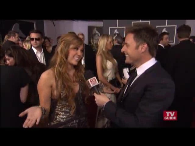 Grammys 2011- Miley Cyrus 163