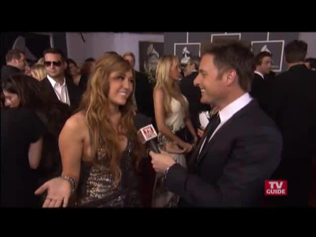 Grammys 2011- Miley Cyrus 164