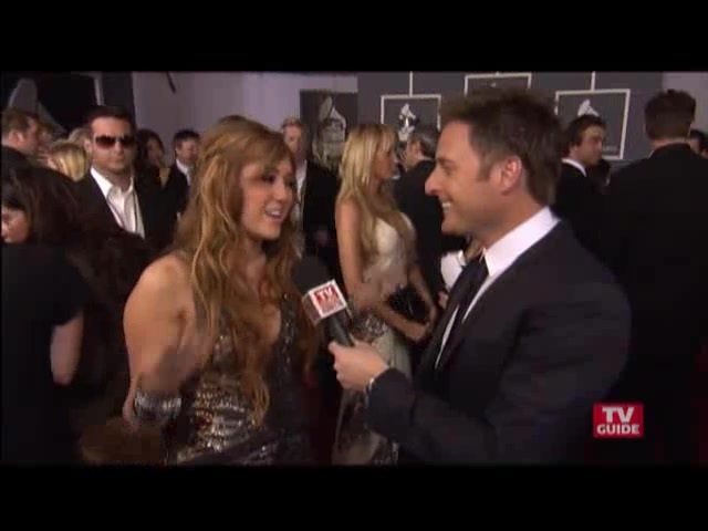 Grammys 2011- Miley Cyrus 165