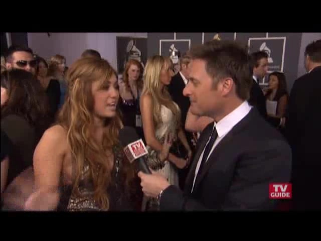 Grammys 2011- Miley Cyrus 172