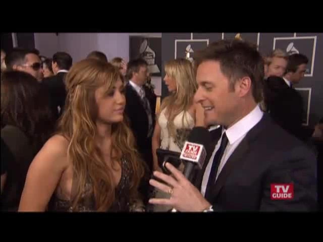 Grammys 2011- Miley Cyrus 179