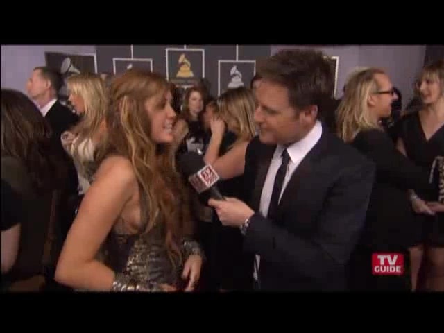 Grammys 2011- Miley Cyrus 207