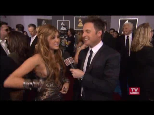 Grammys 2011- Miley Cyrus 211