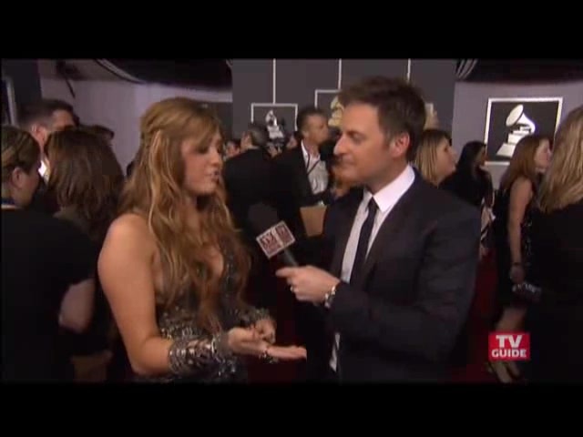 Grammys 2011- Miley Cyrus 234