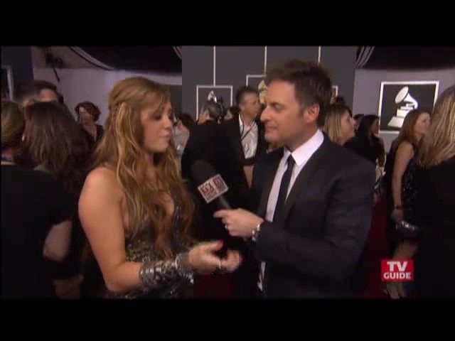 Grammys 2011- Miley Cyrus 235