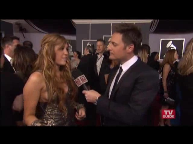 Grammys 2011- Miley Cyrus 239