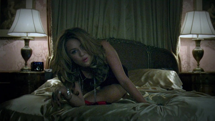 Miley Cyrus - Who Owns My Heart 0351 - 0-0Miley Cyrus - Who Owns My Heart 1