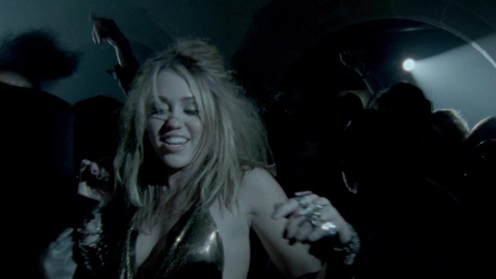 Miley Cyrus - Who Owns My Heart 0659 - 0-0Miley Cyrus - Who Owns My Heart 2