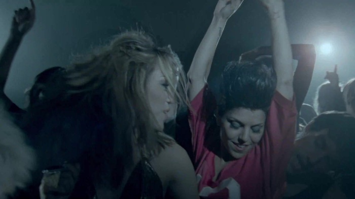 Miley Cyrus - Who Owns My Heart 0670 - 0-0Miley Cyrus - Who Owns My Heart 2