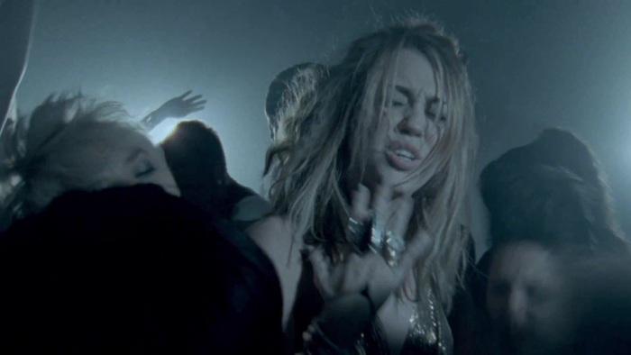 Miley Cyrus - Who Owns My Heart 0734 - 0-0Miley Cyrus - Who Owns My Heart 2