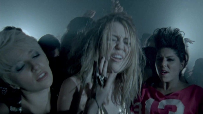 Miley Cyrus - Who Owns My Heart 0736 - 0-0Miley Cyrus - Who Owns My Heart 2