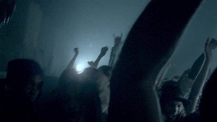 Miley Cyrus - Who Owns My Heart 0772