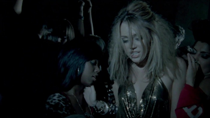 Miley Cyrus - Who Owns My Heart 0804 - 0-0Miley Cyrus - Who Owns My Heart 2