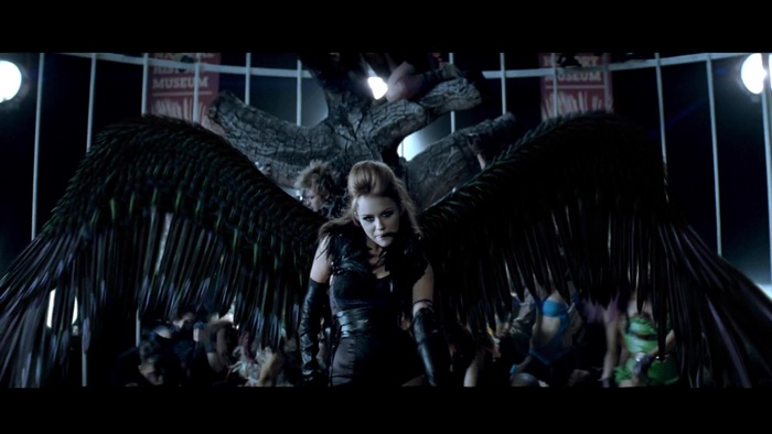 Miley Cyrus - Can&#39;t Be Tamed 185