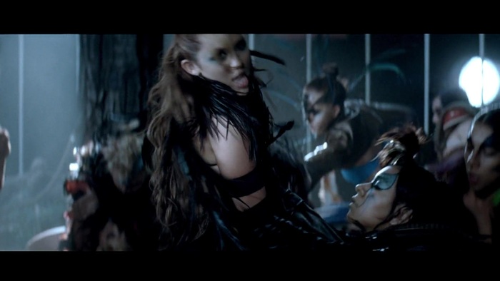 Miley Cyrus - Can&#39;t Be Tamed 265