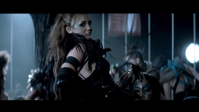 Miley Cyrus - Can&#39;t Be Tamed 267