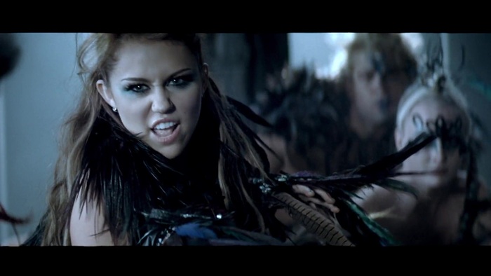 Miley Cyrus - Can&#39;t Be Tamed 273
