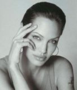 angelina_jolie_57