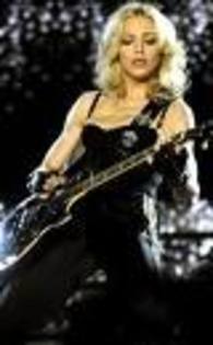 imagesCAM1D7KI - madonna