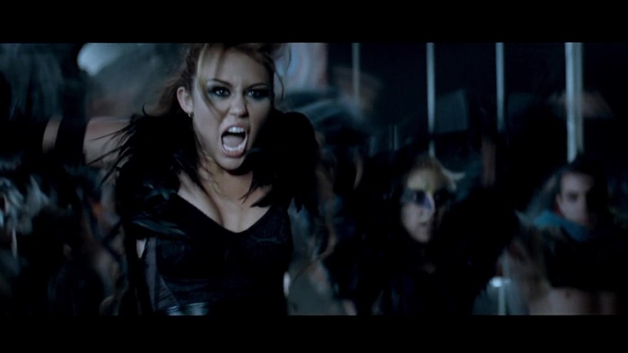 Miley Cyrus - Can&#39;t Be Tamed 299