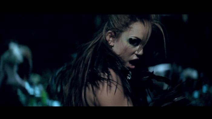 Miley Cyrus - Can&#39;t Be Tamed 316