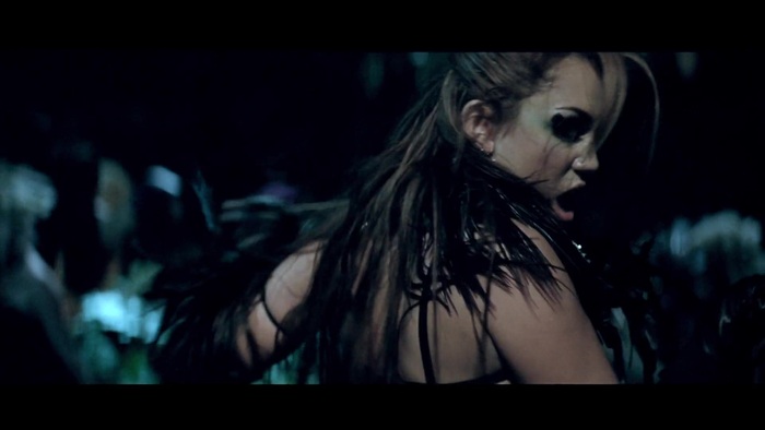Miley Cyrus - Can&#39;t Be Tamed 318