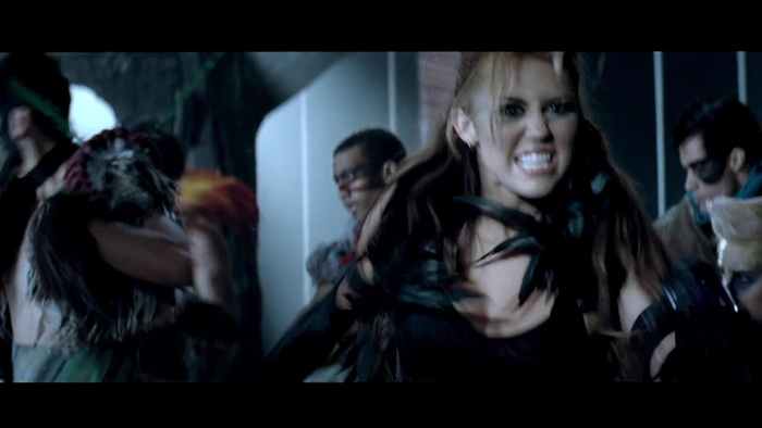 Miley Cyrus - Can&#39;t Be Tamed 326