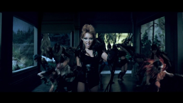 Miley Cyrus - Can&#39;t Be Tamed 378