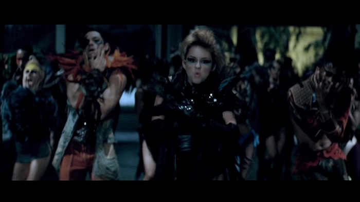 Miley Cyrus - Can&#39;t Be Tamed 416