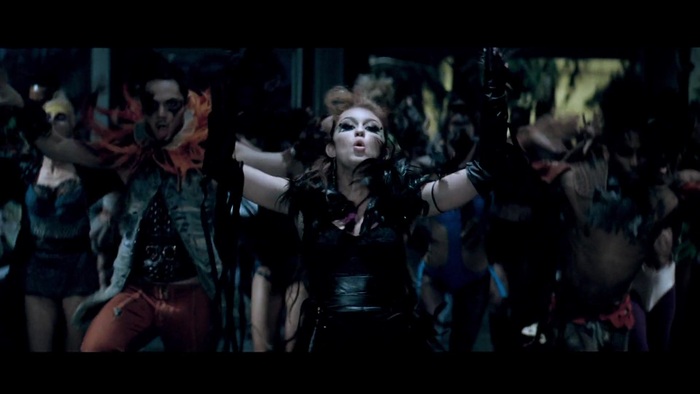 Miley Cyrus - Can&#39;t Be Tamed 418