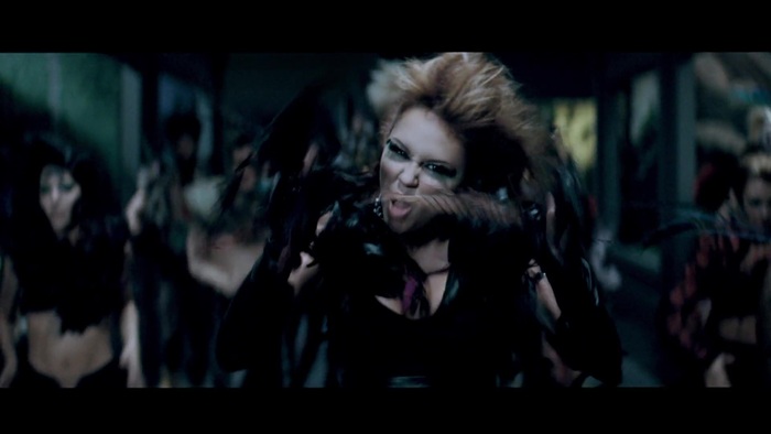 Miley Cyrus - Can&#39;t Be Tamed 428